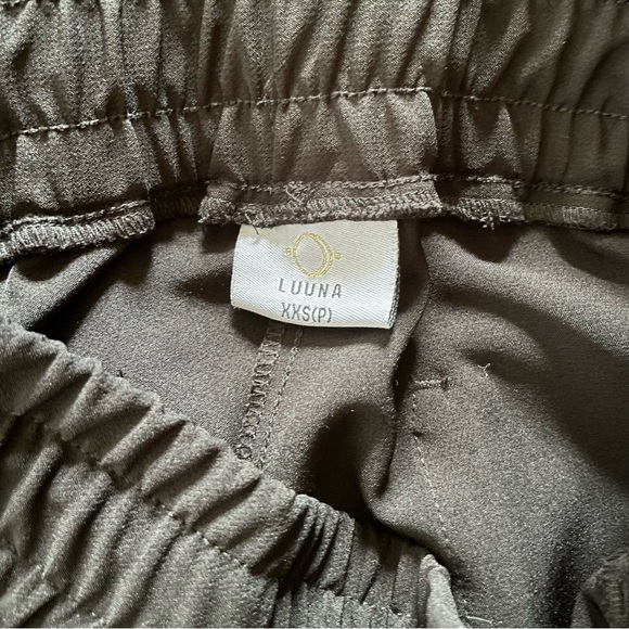 Luuna Astra Jogger Scrub Pants - Picture 9 of 9